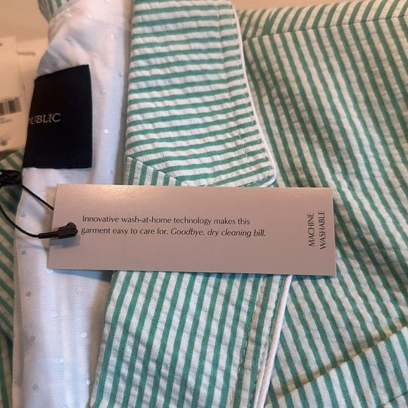 Banana Republic Factory blazer. Women’s Size 4. NWT. - Picture 5 of 5